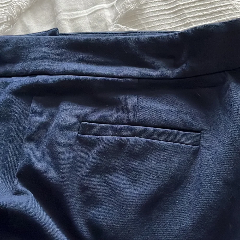 NWT TRINA TURK navy blue tulip hem cropped pants size 12 new with tags